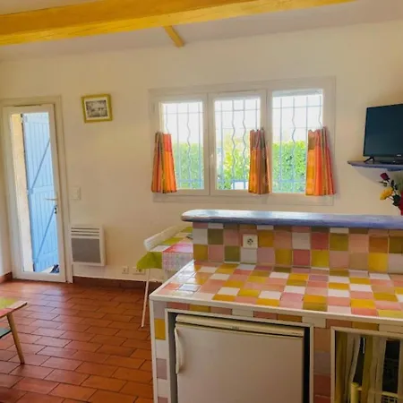 Location Climatisee, Piscine, Animaux Acceptes, Jardin Cloture, Parking, Provence , Wifi Ferienhaus *
